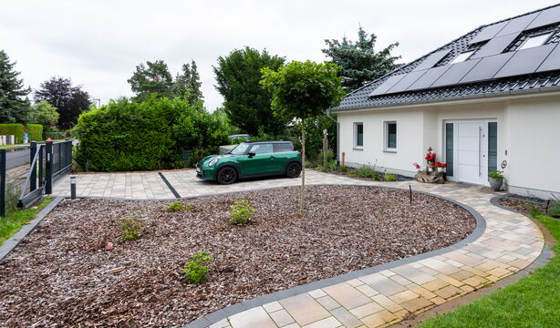 Garten Vorderbereich